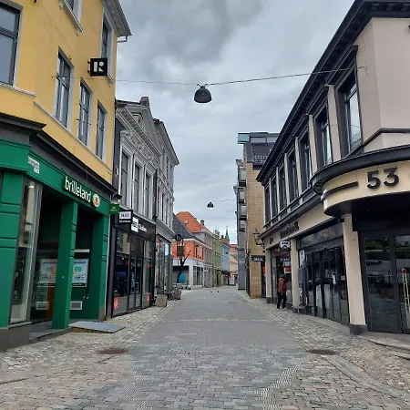 Center * Bergen